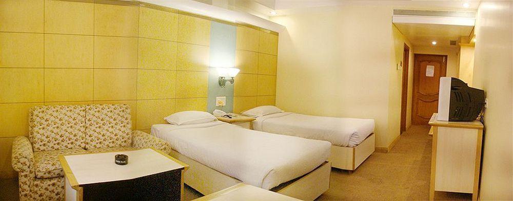 Hotel Grand International Rāipur Екстериор снимка