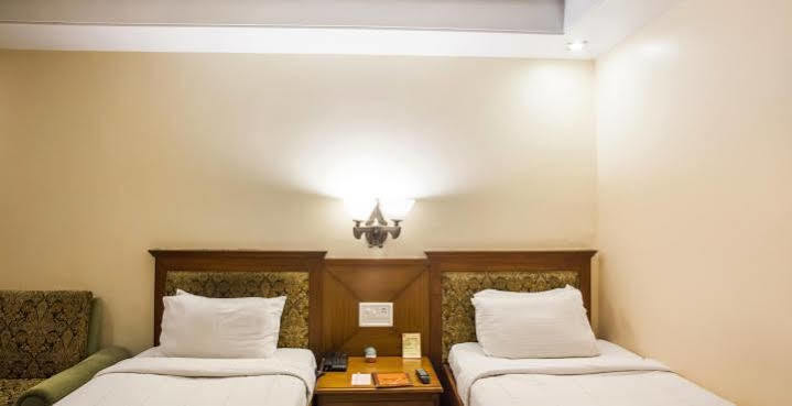 Hotel Grand International Rāipur Екстериор снимка
