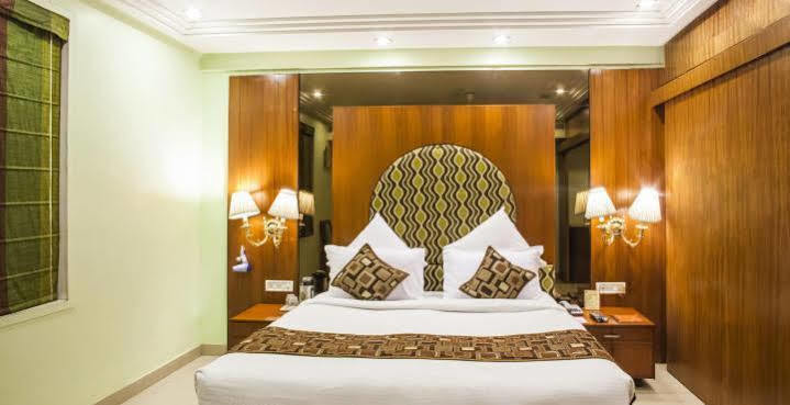 Hotel Grand International Rāipur Екстериор снимка