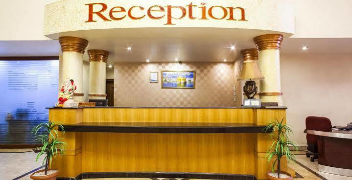 Hotel Grand International Rāipur Екстериор снимка